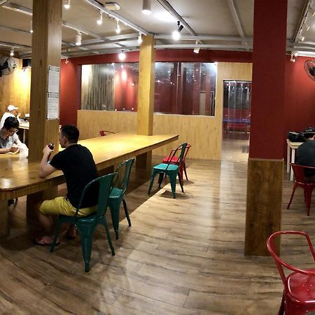 Dong Shan Gaga Hostel Guangzhou Bagian luar foto