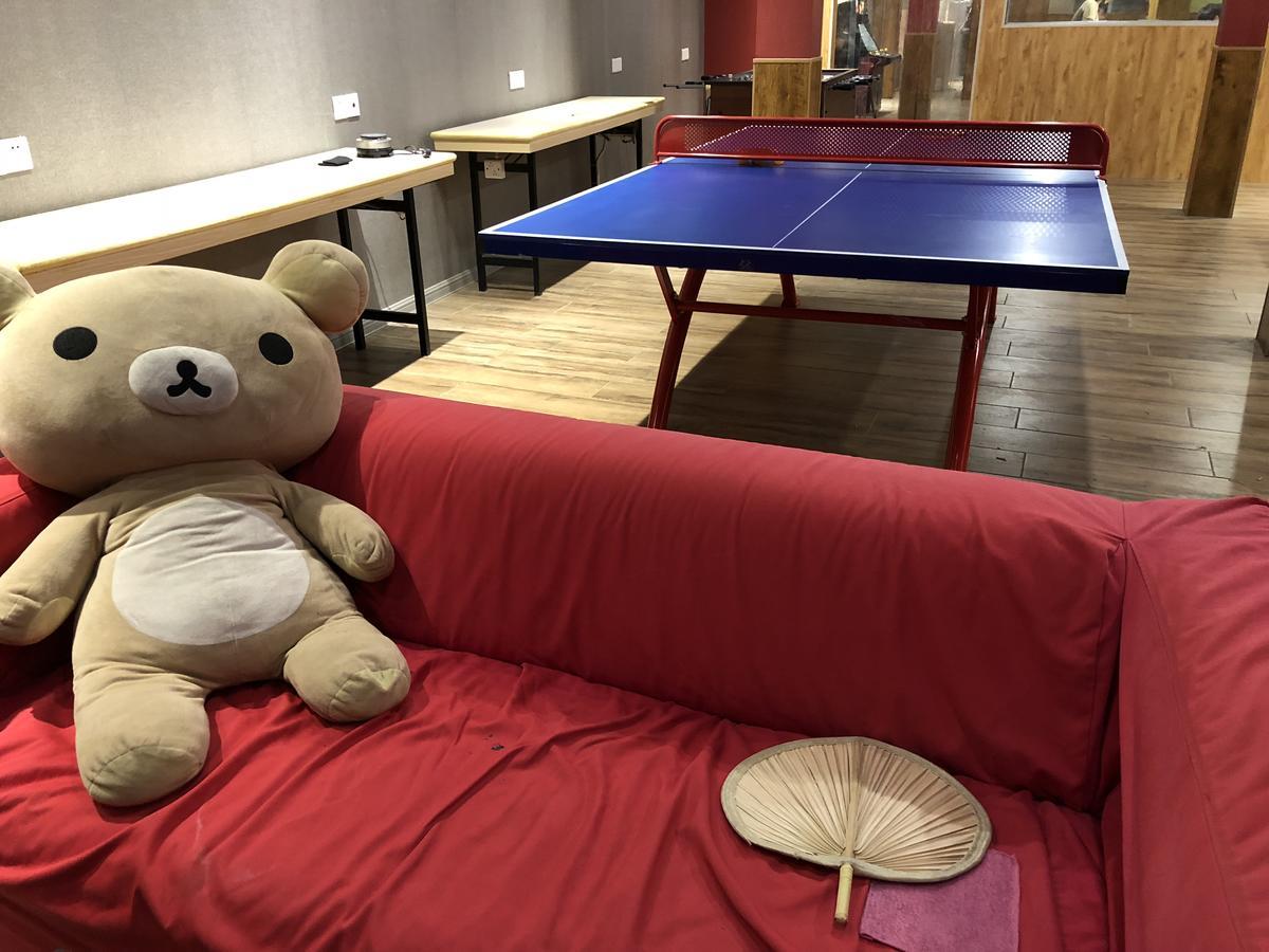 Dong Shan Gaga Hostel Guangzhou Bagian luar foto