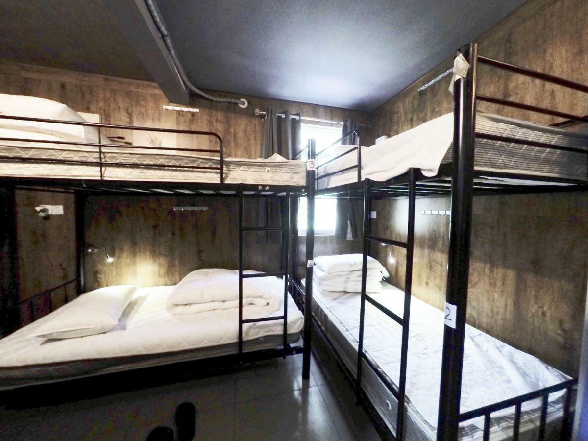 Dong Shan Gaga Hostel Guangzhou Bagian luar foto